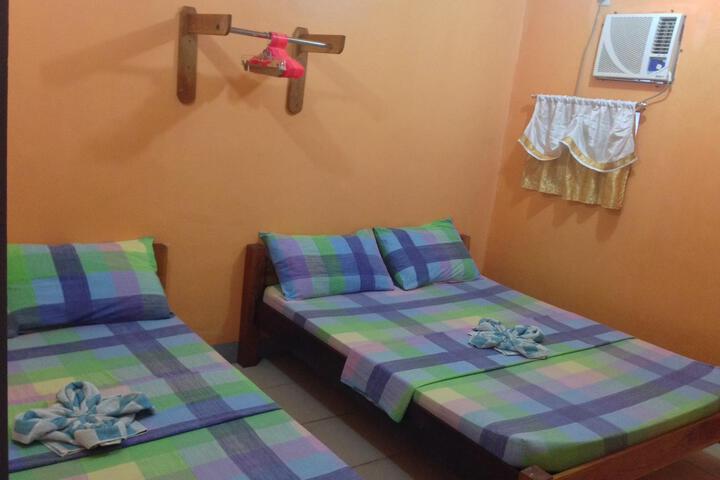 Room 2 of 5