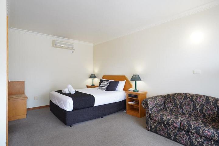 Room 15 of 47