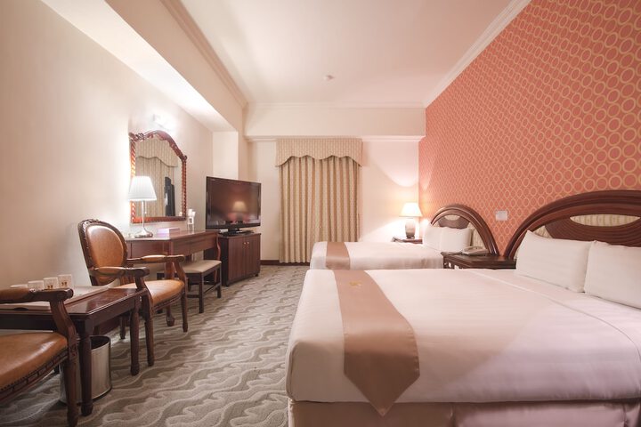 Room 5 of 47