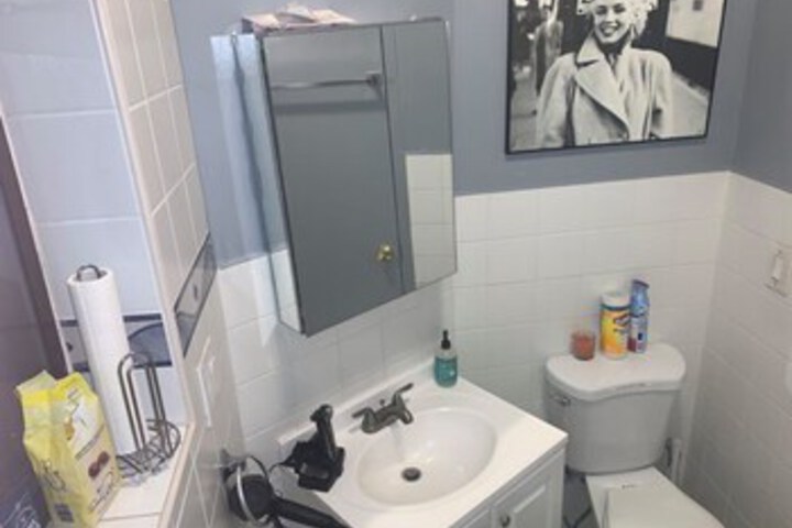Room 6 of 79