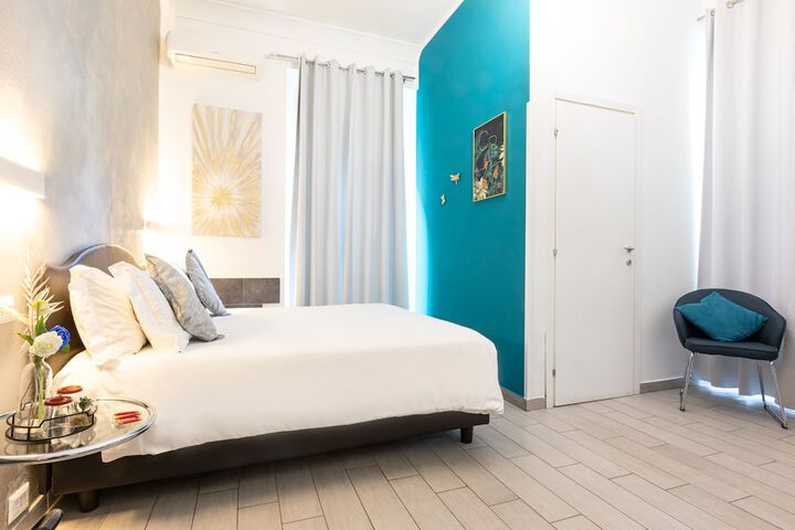 Room 35 of 60