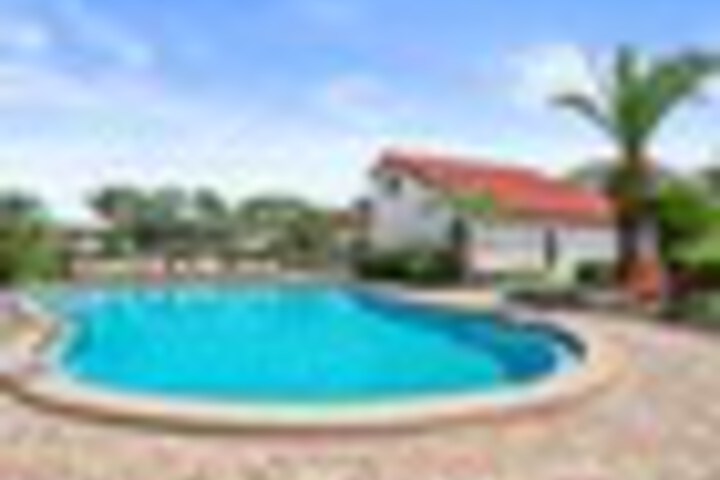 Pool 92 of 156