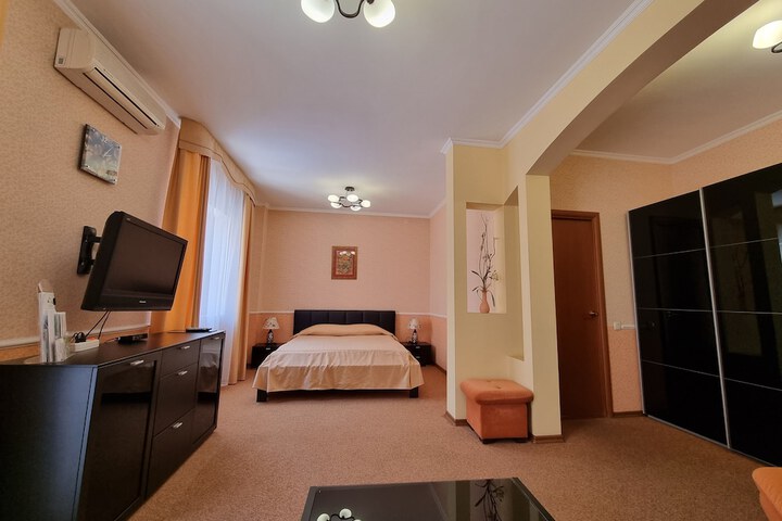 Room 41 of 99