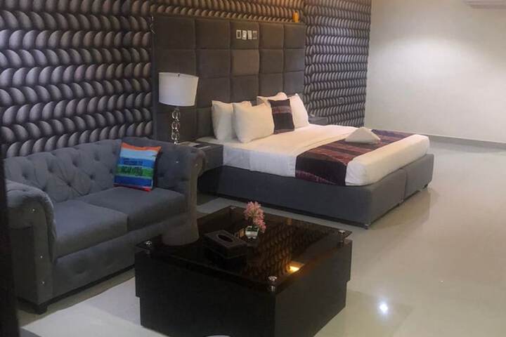 Room 9 of 53