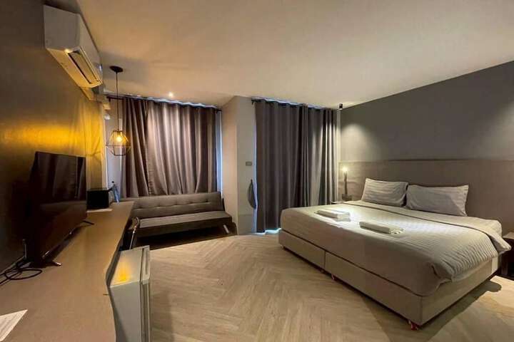 Room 16 of 45