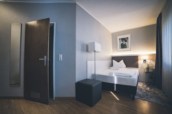 Room 35 of 57
