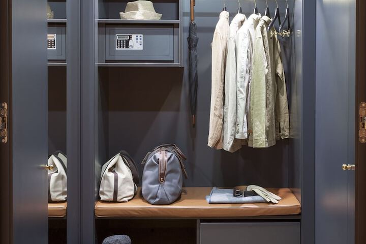 Room 49 of 121