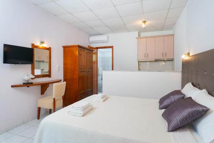 Room 42 of 123