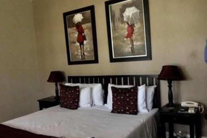 Room 12 of 20