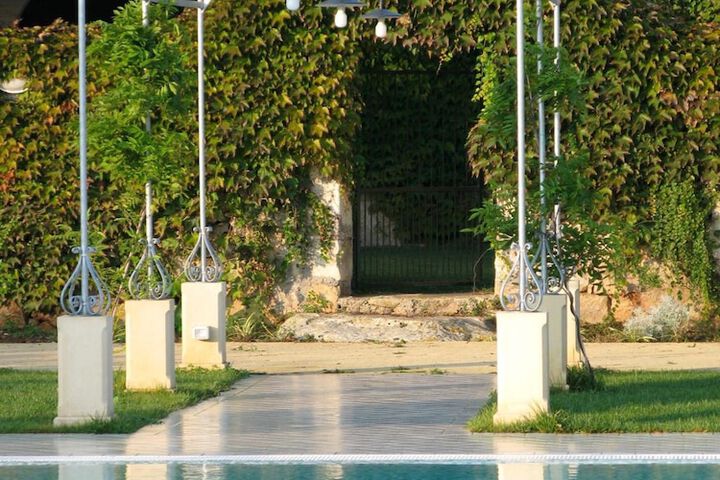 Pool 23 of 58