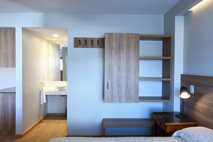 Room 14 of 24
