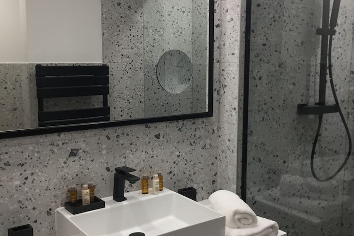Room 10 of 56