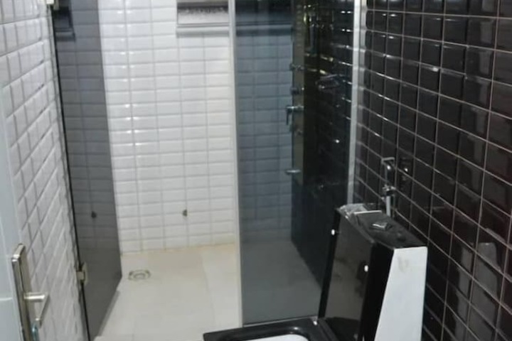 Room 18 of 23