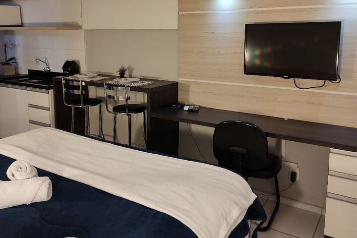 Room 9 of 37