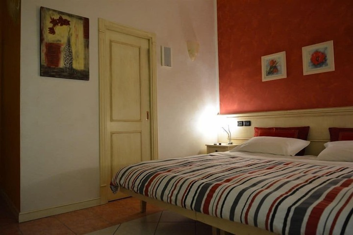 Room 19 of 76