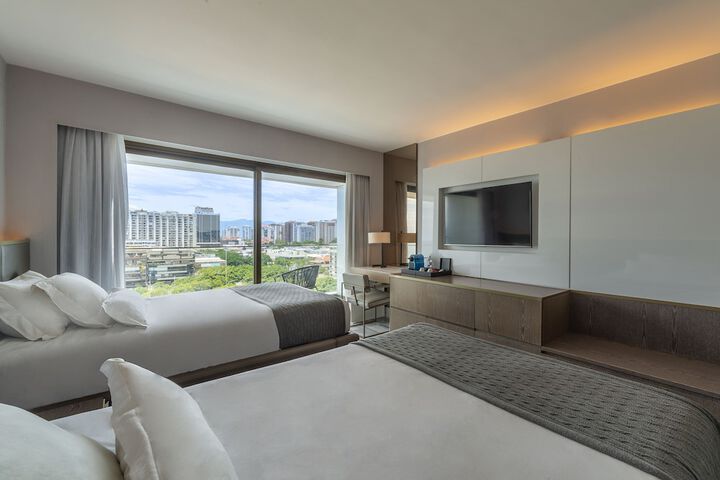 Room 25 of 104