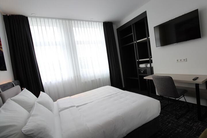 Room 22 of 62