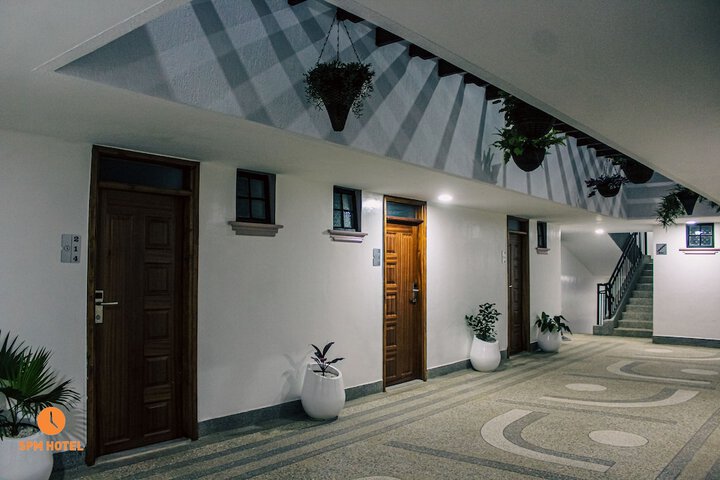 Hotel 2 of 55