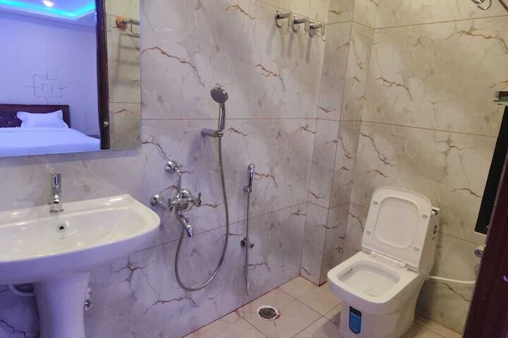 Room 20 of 24