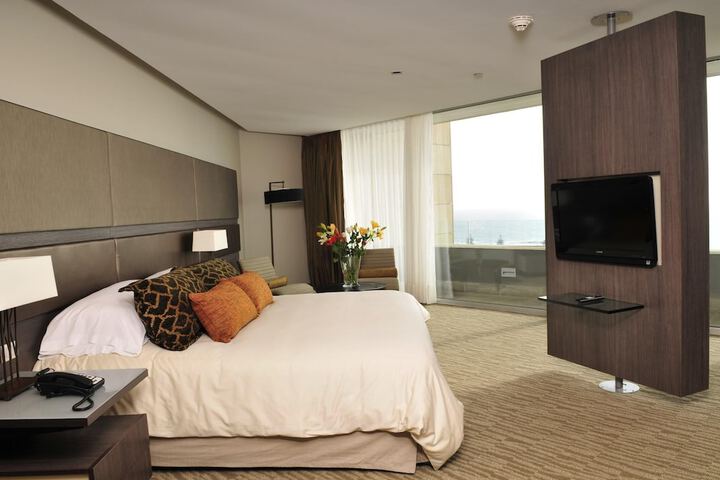 Room 11 of 81