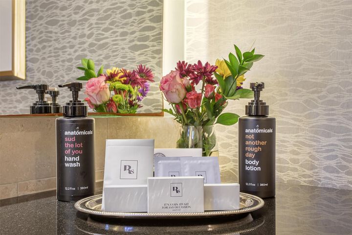 Bathroom amenities