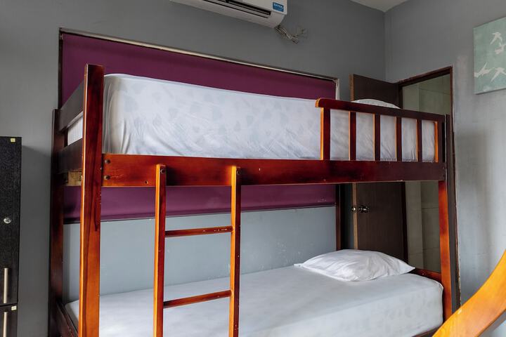 Room 46 of 111