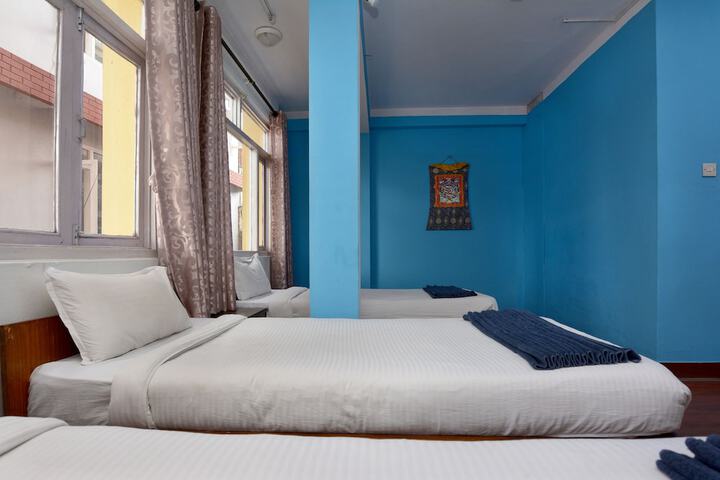 Room 14 of 34