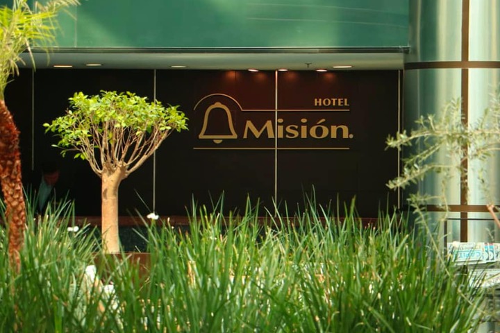 Hotel Entry