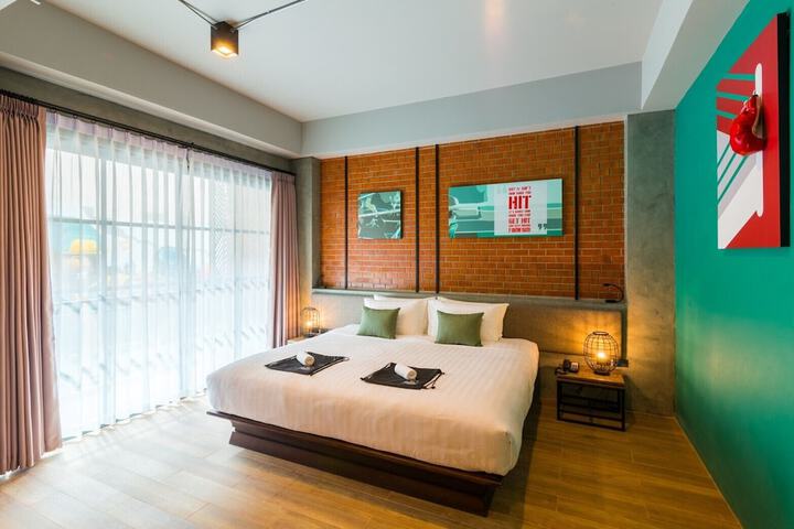 Room 4 of 70