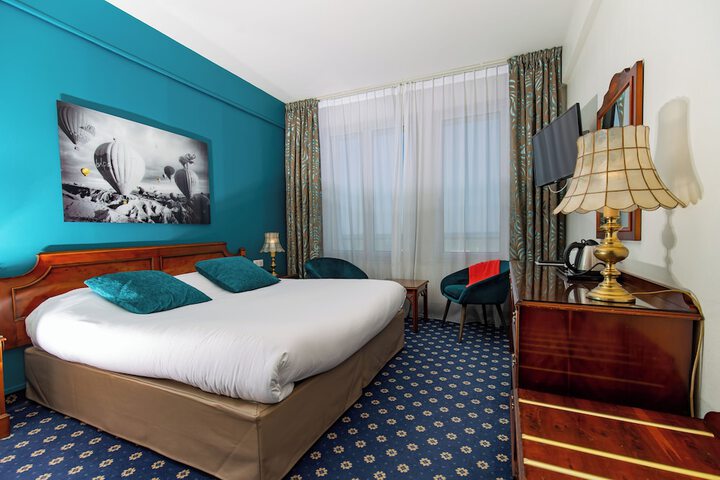 Room 26 of 52