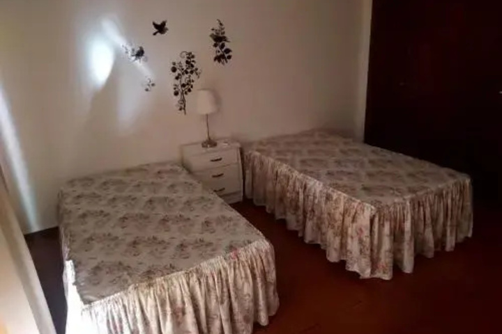 Room 2 of 19
