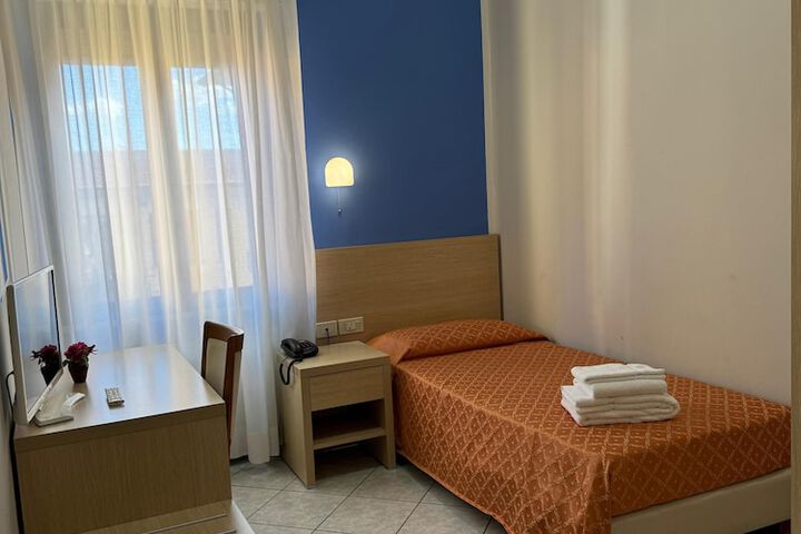 Room 20 of 45
