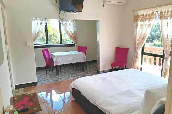 Room 8 of 19