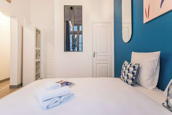 Room 29 of 90