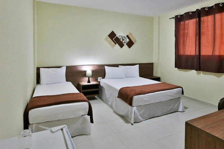 Room 12 of 33