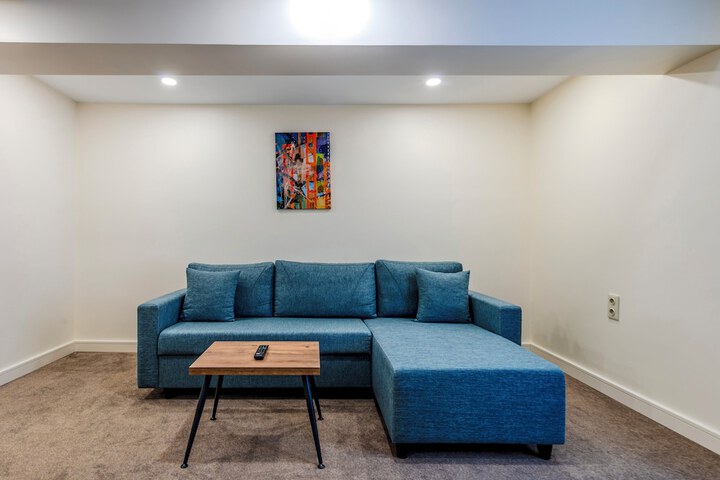 Room 105 of 170