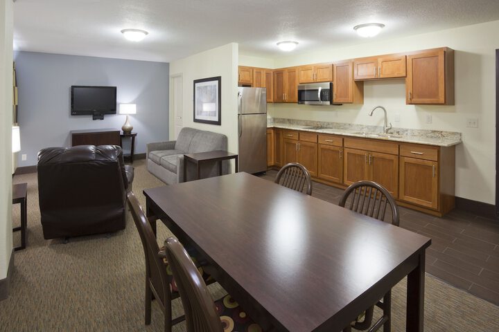 2 Double Beds (8 of 8)