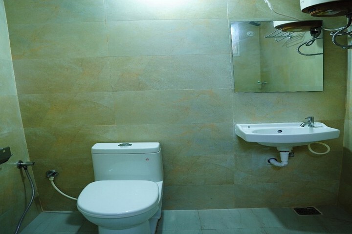 Room 42 of 54