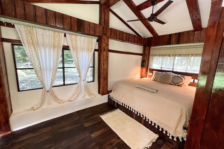 Room 20 of 98