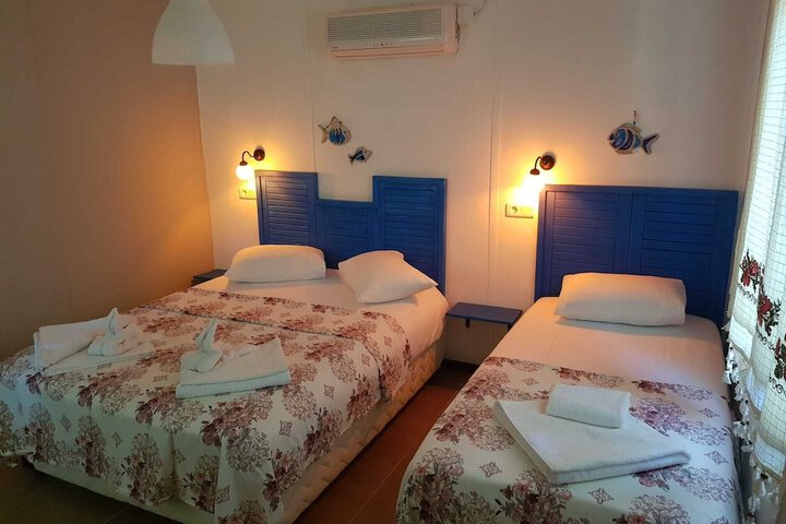 Room 7 of 70