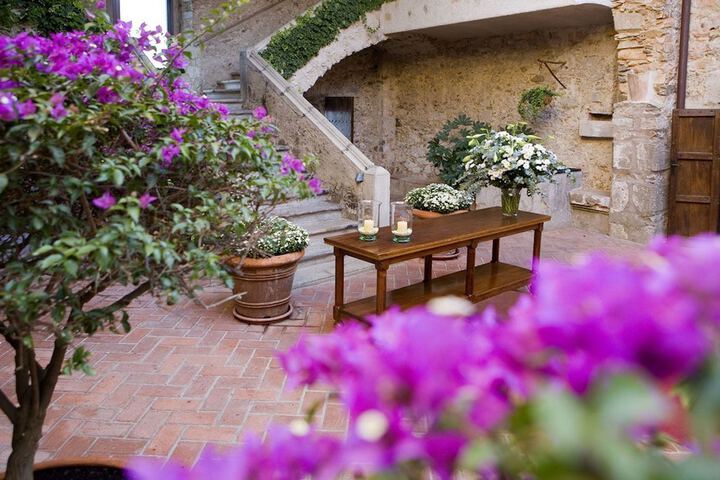 Hotel Entry