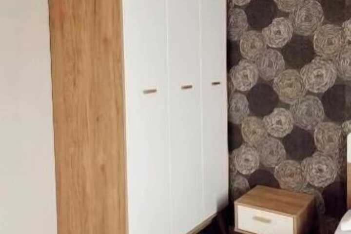 Room 14 of 30