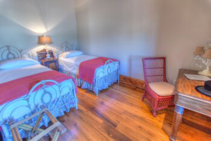 Room 40 of 51