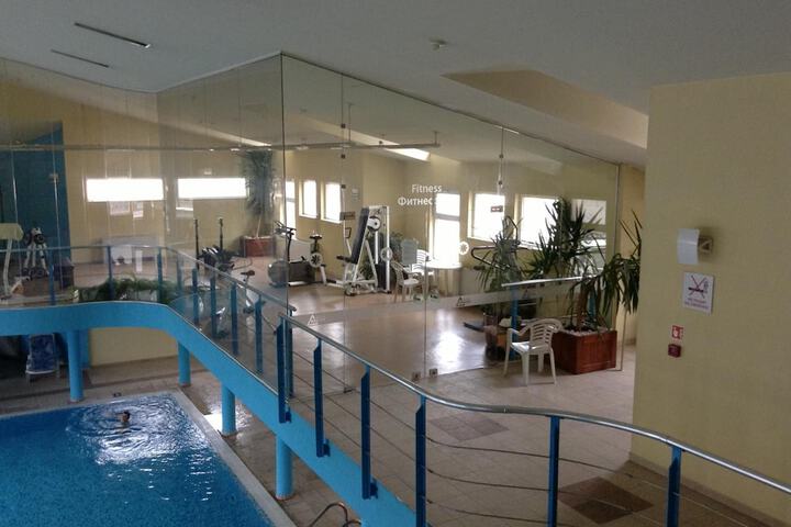 Pools & Facilities