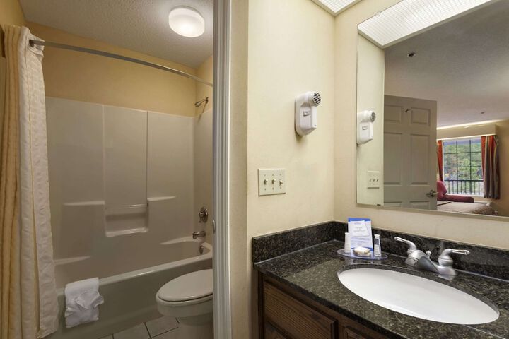1 King Bed Mobility Accessible (2 of 5)