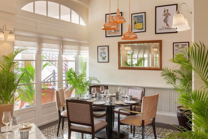 Dining 127 of 161