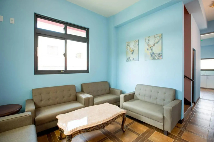 Room 3 of 12