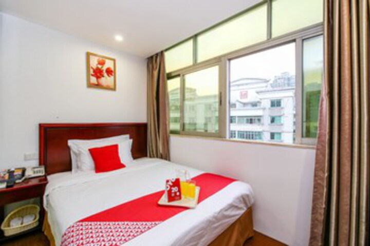 Room 15 of 24