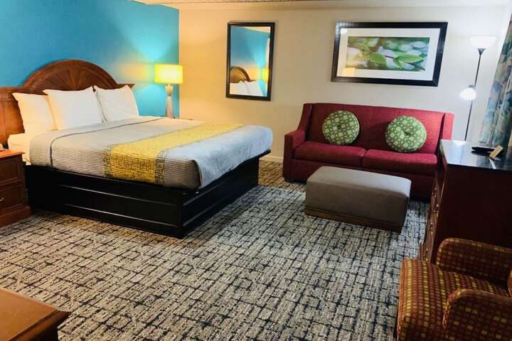 Room 28 of 112