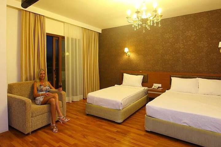 Room 5 of 29